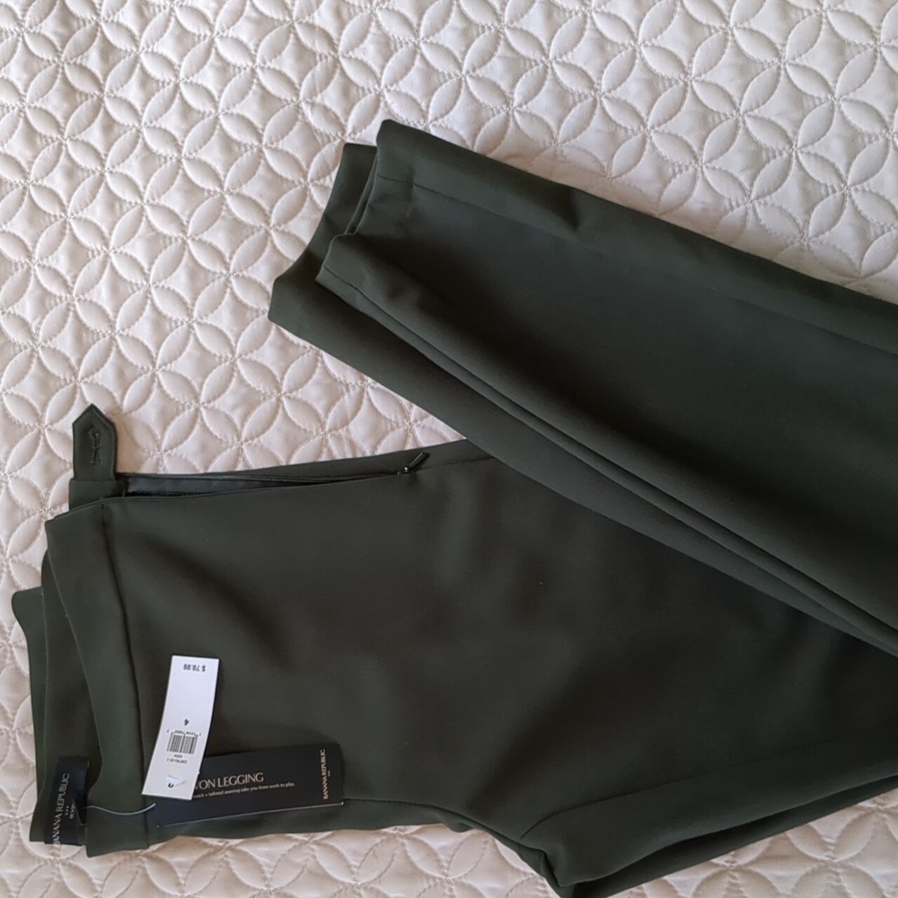 NWT Banana Republic Devon Legging Pant, Hunter Green